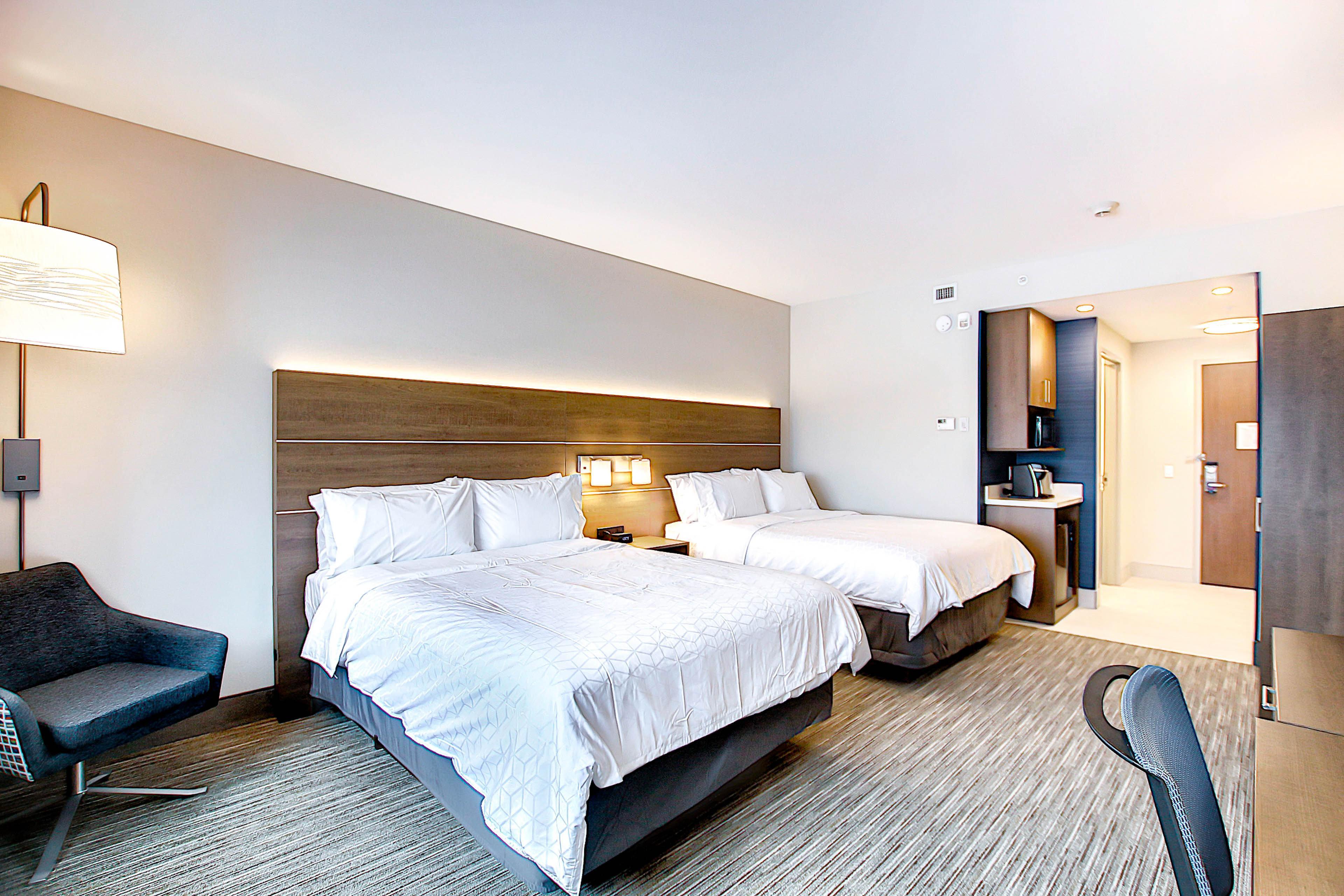 Holiday Inn Express & Suites - Calgary Airport Trail Ne By Ihg Экстерьер фото