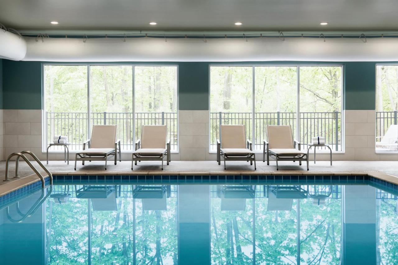 Holiday Inn Express & Suites - Calgary Airport Trail Ne By Ihg Экстерьер фото
