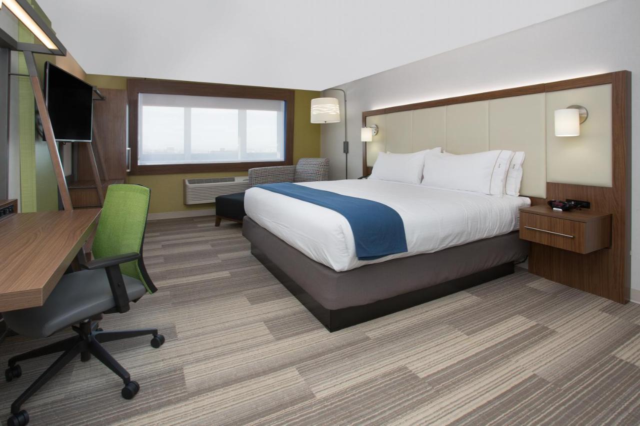 Holiday Inn Express & Suites - Calgary Airport Trail Ne By Ihg Экстерьер фото