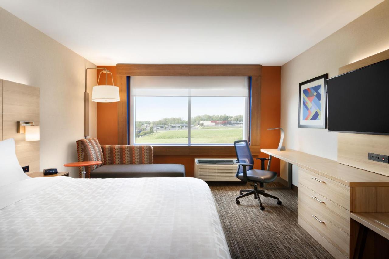 Holiday Inn Express & Suites - Calgary Airport Trail Ne By Ihg Экстерьер фото